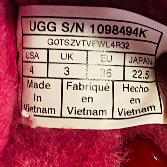 UGG Girls Fluff Yeah Slide Size 4 Pink EUC - Picture 7 of 15